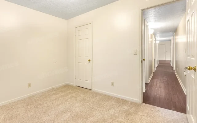 1711 Apartment 2