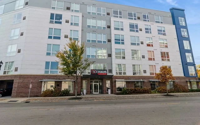 Solhaus Apartments - chỗ ở sinh viên tại Minneapolis