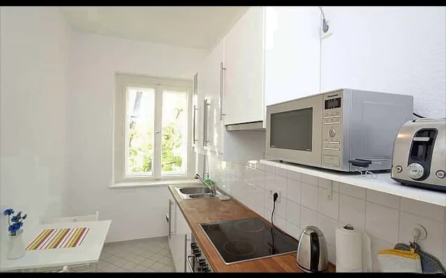 Modern apartment in perfect residential area near Kurfurstendamm 4