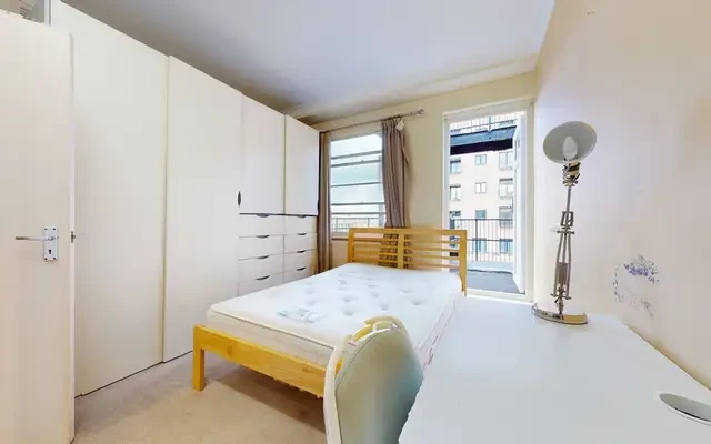 Cromwell Road 11357# 4
