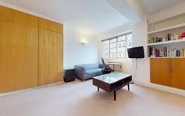 Sloane Avenue 13587# 0