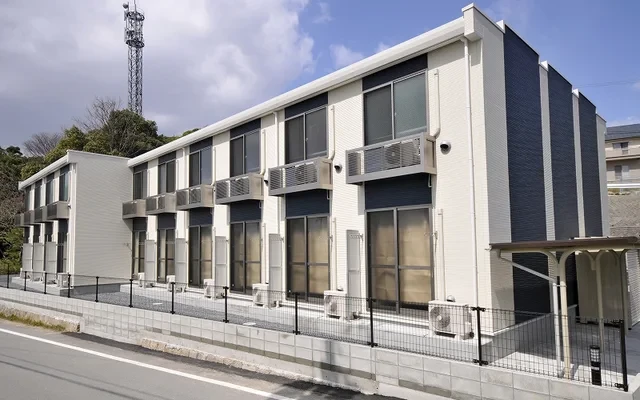レオネクストルーエン岩畠 0