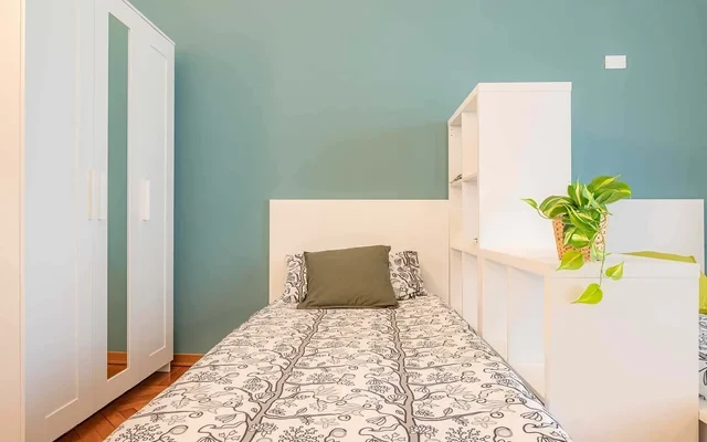 VIALE ROMOLO 1 <br> SHARED ROOM D1 - Bed A 2