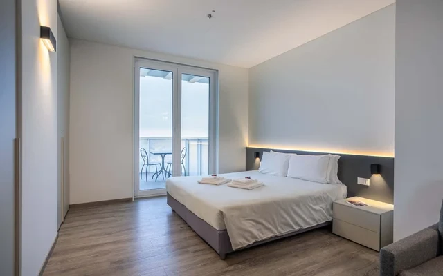 1402 Executive Terrazza 4