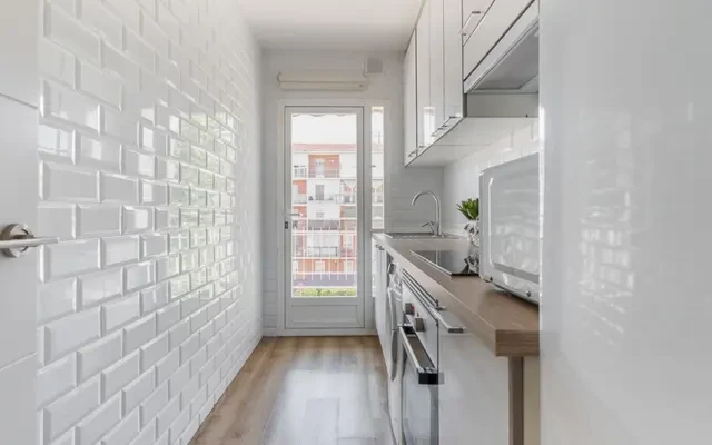 Spacious room in Vicálvaro 2