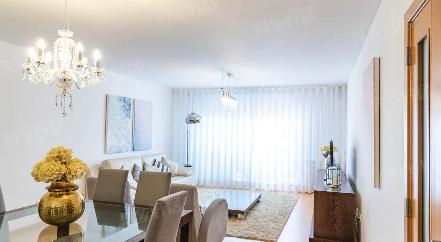 2-bedroom apartment with private pool and terrace in Parede (coast of Lisbon)