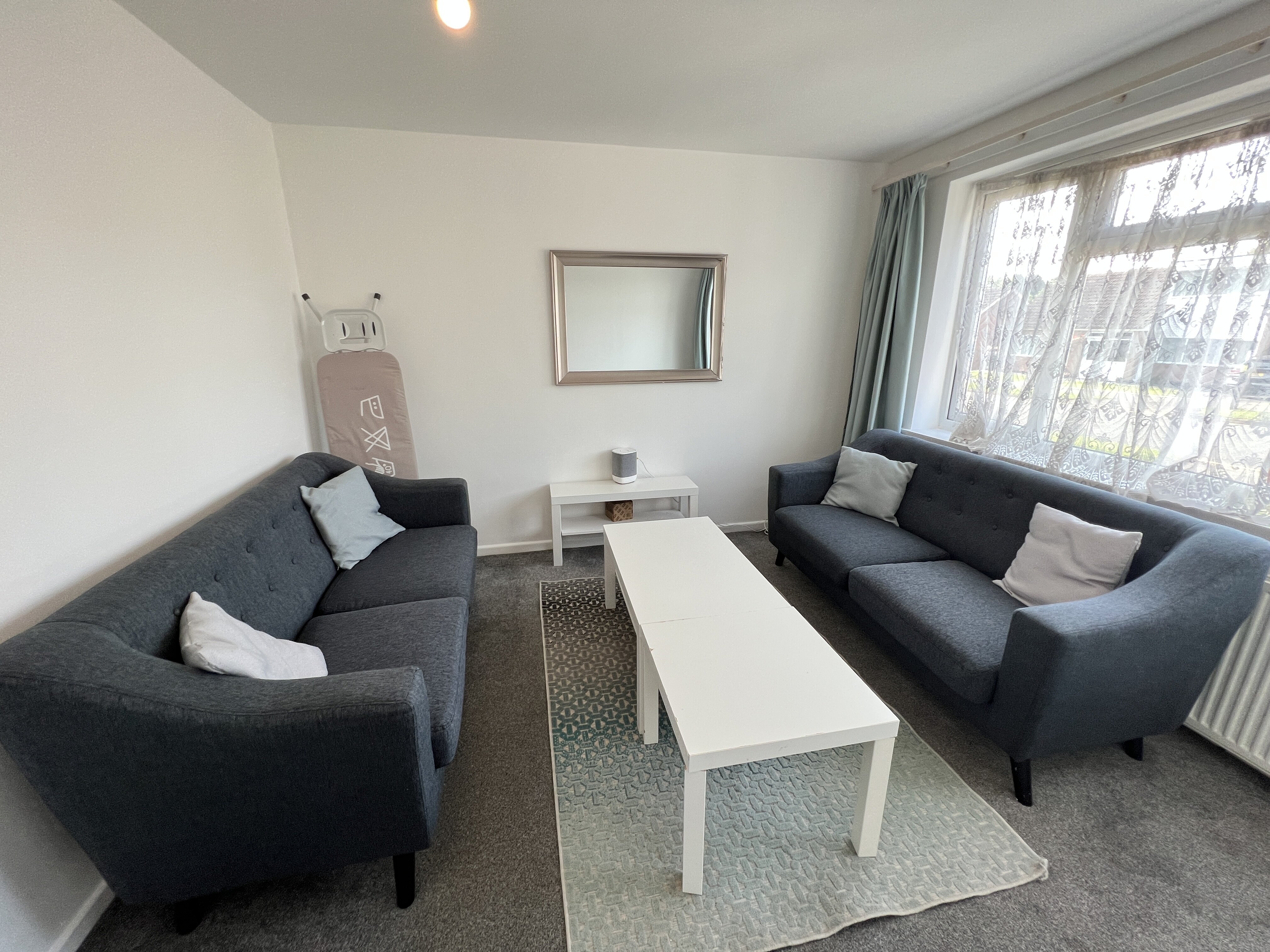 103 De Montfort Way 2