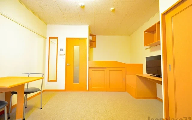 レオパレス武雄Ｂ - Takeo student accommodation - 102号房间(带独立厨房)