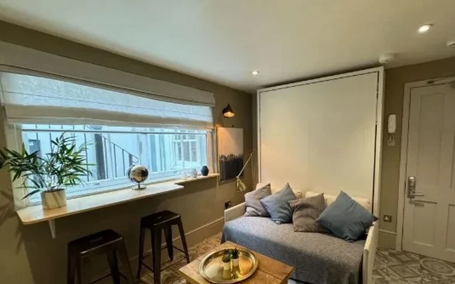 LH-197 Gloucester Place 3