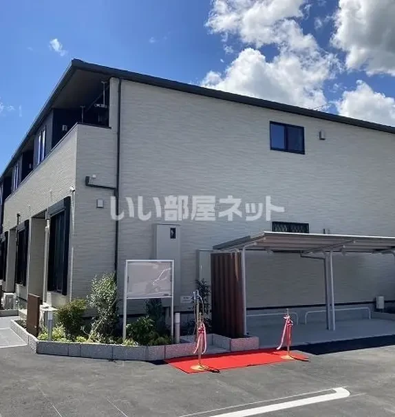 リヴ・シン・ファイブ 105号室