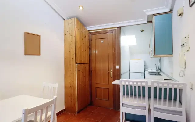 studio in Malasaña and the University area (Central Madrid) 3