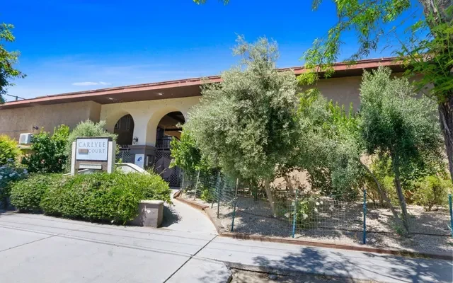 Carlyle Court Apartment Homes 1