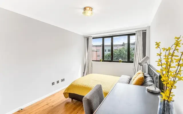Cromwell Road, Earls Court 3