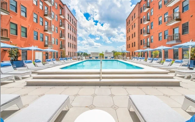 The Baxly Apartments 4