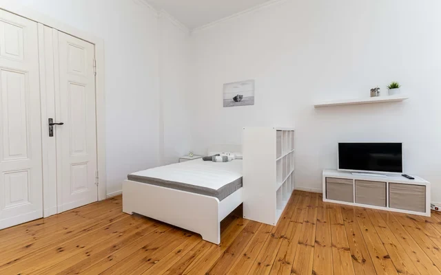 Studio Apartment 0
