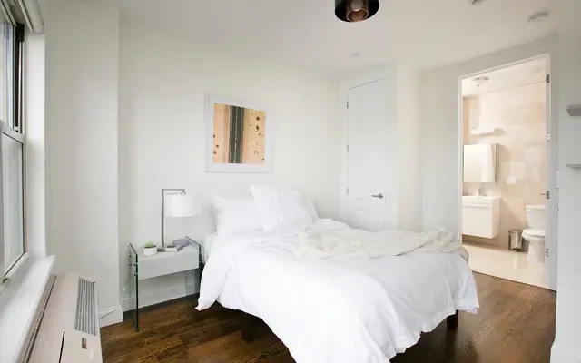 651 Metropolitan Ave 2