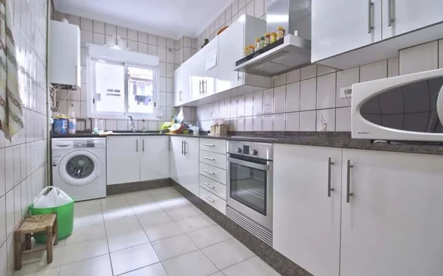 Piso de 4 habitaciones en Ciutat Vella 2