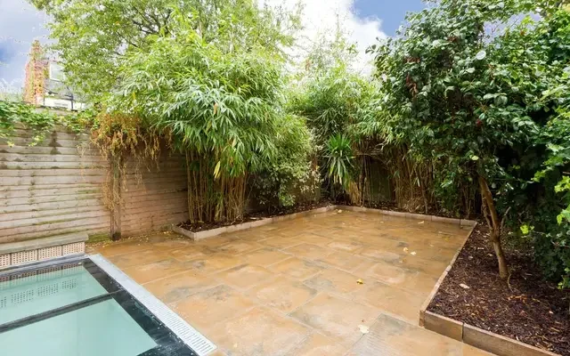 Harwood Road, Fulham, London, SW6 4QH 2