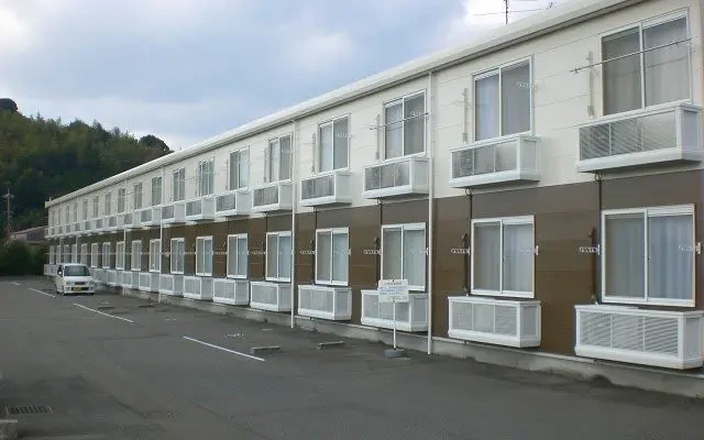 レオパレスボムール大崎 0