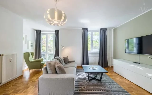 Exklusive 3-Zimmer-Wohnung unweit des Bergmannkiez 1