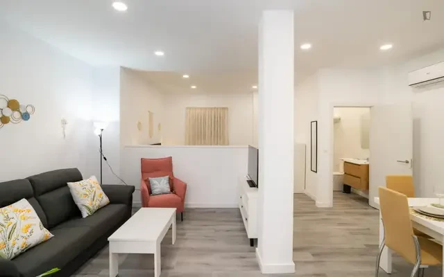 Charming studio apartment located 350 meters from the promenade and El Palo beach 1