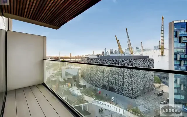 Upper Riverside 3