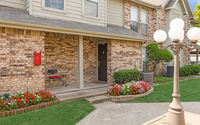 Plano Park Townhomes 4