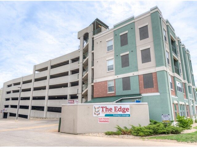 The Edge on Hovey Apartments