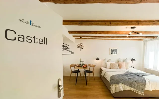 Altstadt Apartment Castell - direkt an der Stadthalle & Markplatz 4