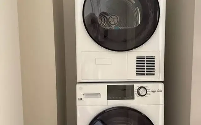 980 Kent Avenue, Brooklyn - New York student accommodation - 5 bed 2 bath