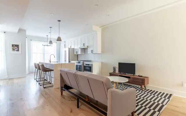 #1719: Columbia Heights - Washington D.C. student accommodation
