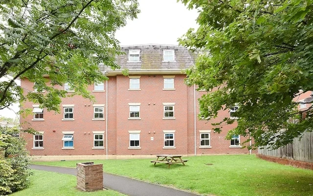 Snowdon Hall 4