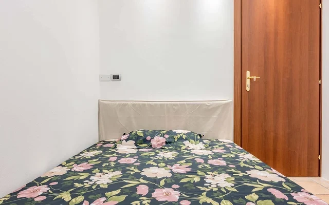VIA LITTA MODIGNANI 87 <br> PRIVATE ROOM S1 3
