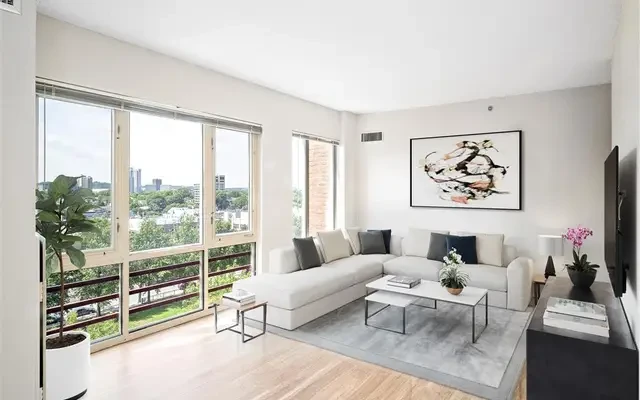 91 Sidney 1