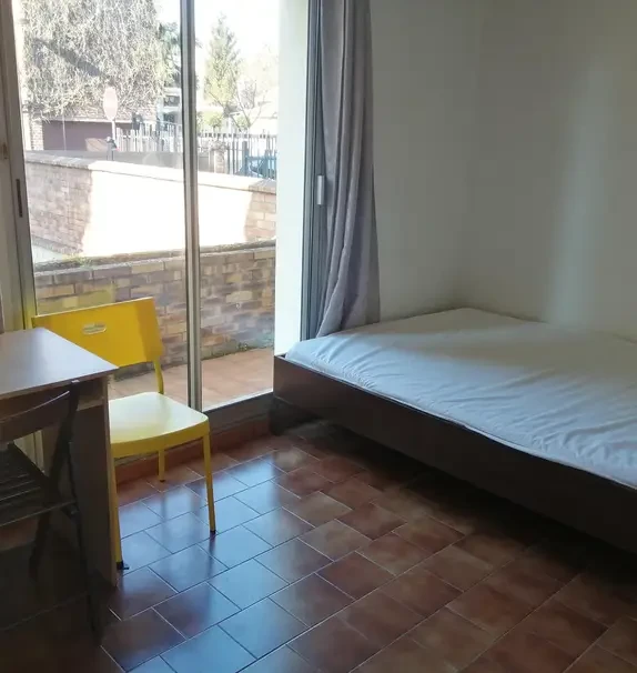 Vitry-sur-Seine 94e·15m²·F1·Studio·With furniture