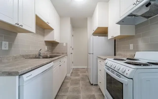 Hillsview Apartments 2