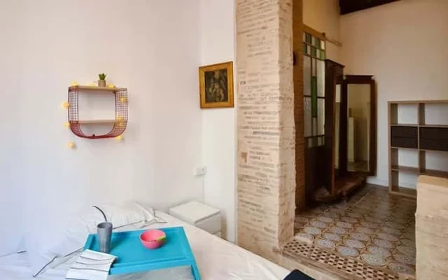Piso de 6 habitaciones en Ciutat Vella 4
