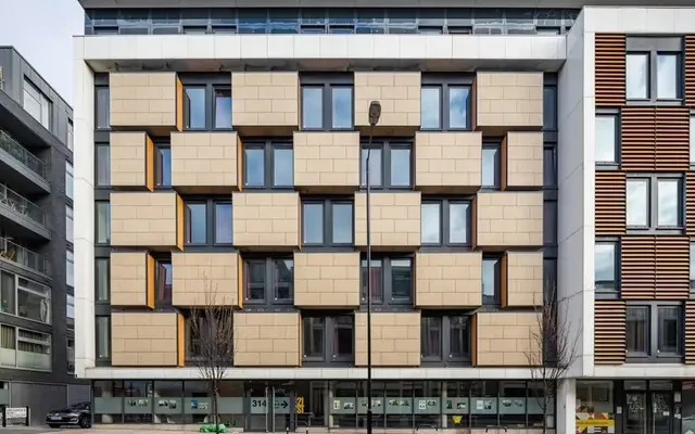 Derwent Point, Goswell Road 11014# 1
