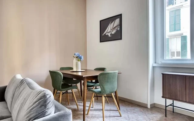 Chic 2-bed flat in the centre 2
