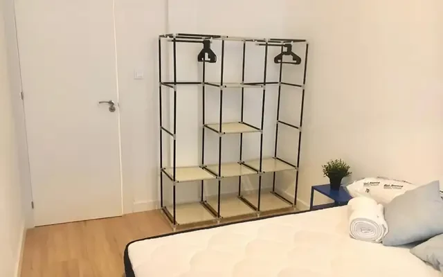 Bright double bedroom in Zaragoza close to Parque de las Delicias 0