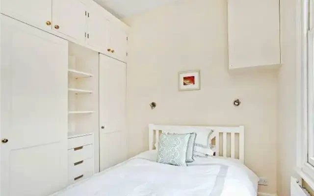 Moreton Place, Pimlico, SW1V 3