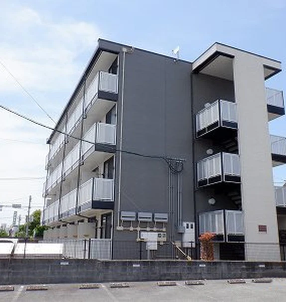 レオパレスパインフィールド