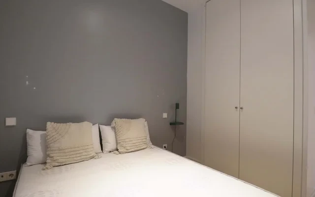 entire place de la Pasa 4