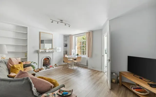 Kildare Terrace, London, W2 5JT 0