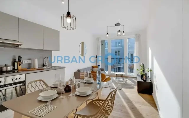 Reduced Rent - Furnished, luxury 2-room apartment with balcony in Prenzlauerberg 0