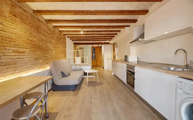 studio in El Raval 3