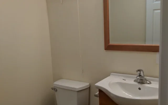 UCA - 3944 Pine Street 3