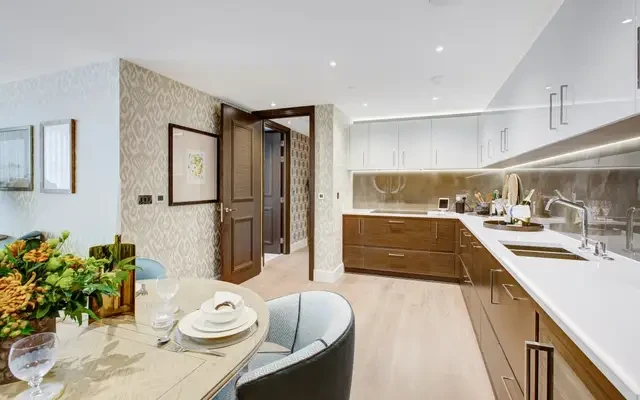 Warwick Road London W14 0