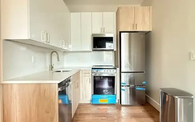980 Kent Avenue, Brooklyn - New York student accommodation - 5 bed 2 bath