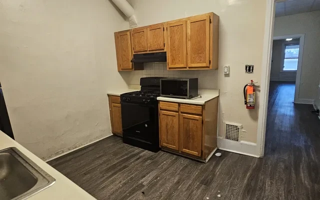 UCA - 3930 Sansom Street 1